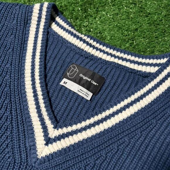 Original Use V-Neck Sweater Vest Blue White Stripe Preppy Size M Golf Knit New - Picture 3 of 3